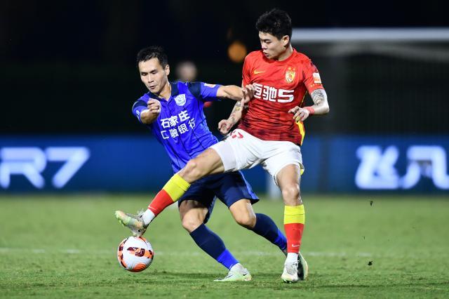 V站-【中超】杨立瑜两球蒿俊闵两助 广州队3比3沧州雄狮