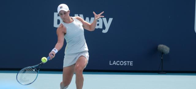 巴蒂迈阿密卫冕强势回归 “三小巨头”之争再起波澜